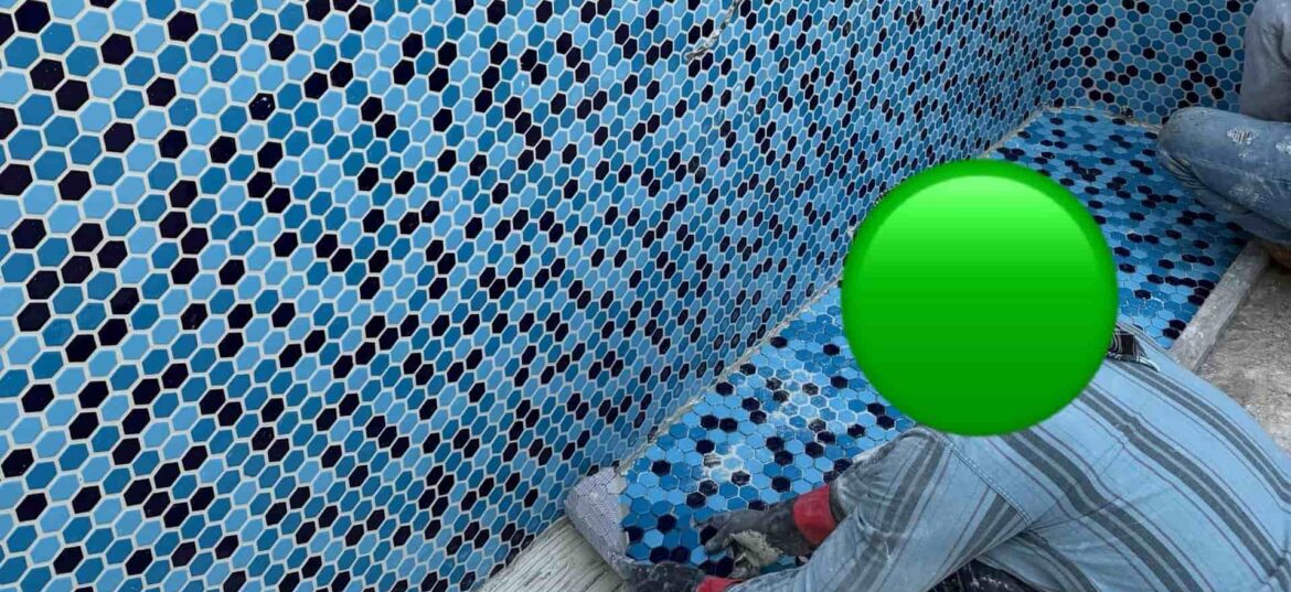 نصب کاشی استخری | راهنمای کامل نصب، ابزار و نکات مهم 1405