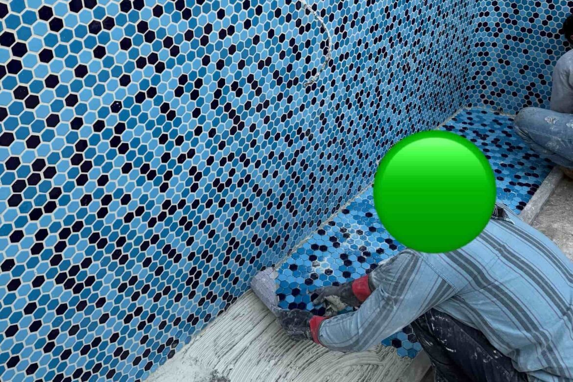 نصب کاشی استخری | راهنمای کامل نصب، ابزار و نکات مهم 1405